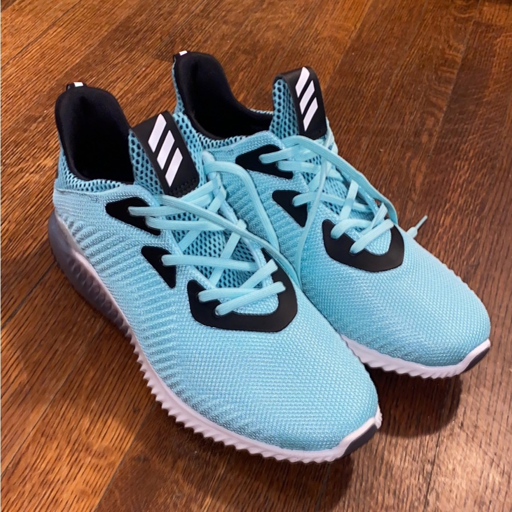 Women’s Adidas Alphabounce Running Shoes 8.5